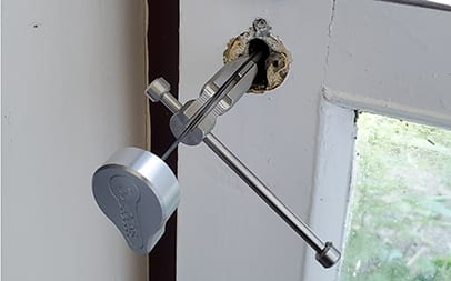 Example of a door being opened during a lockout